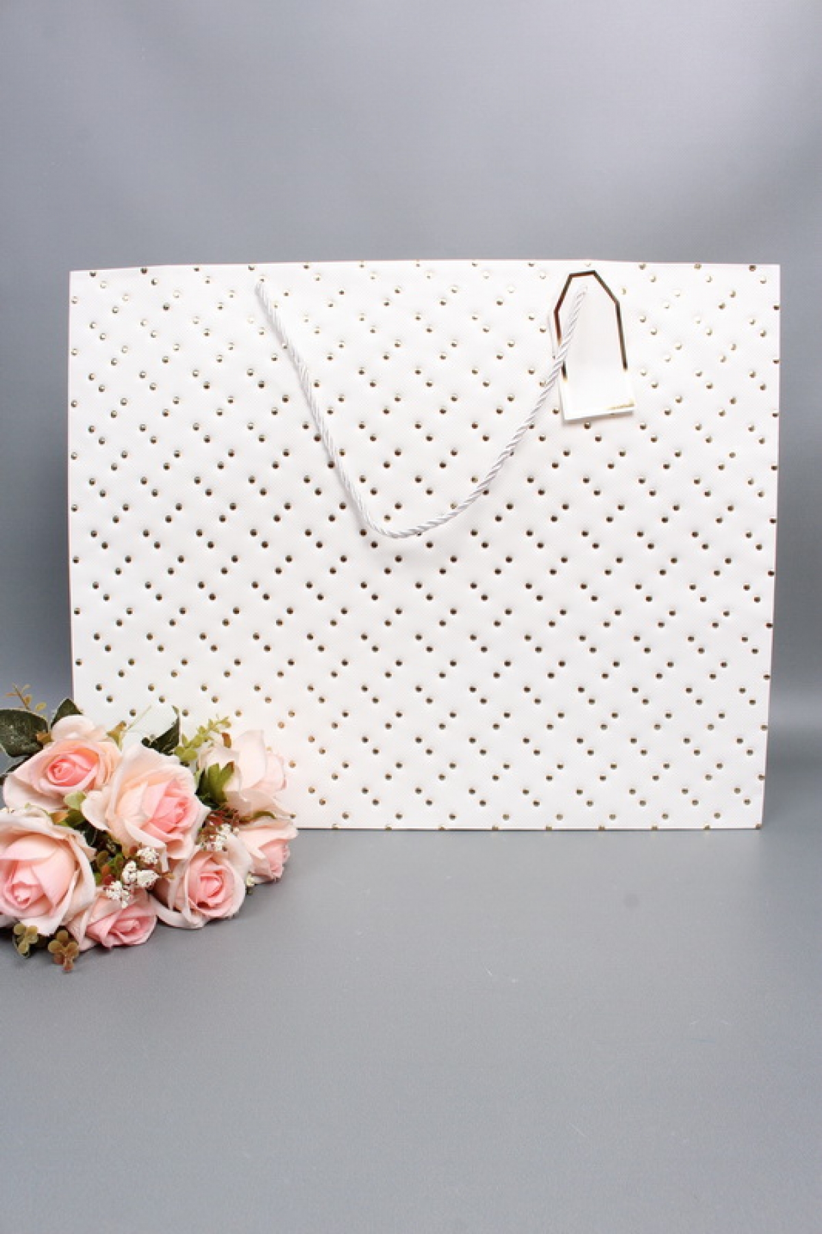 Сумка ЛЮКС Кнопки металл 50*40*15 белый  L1994