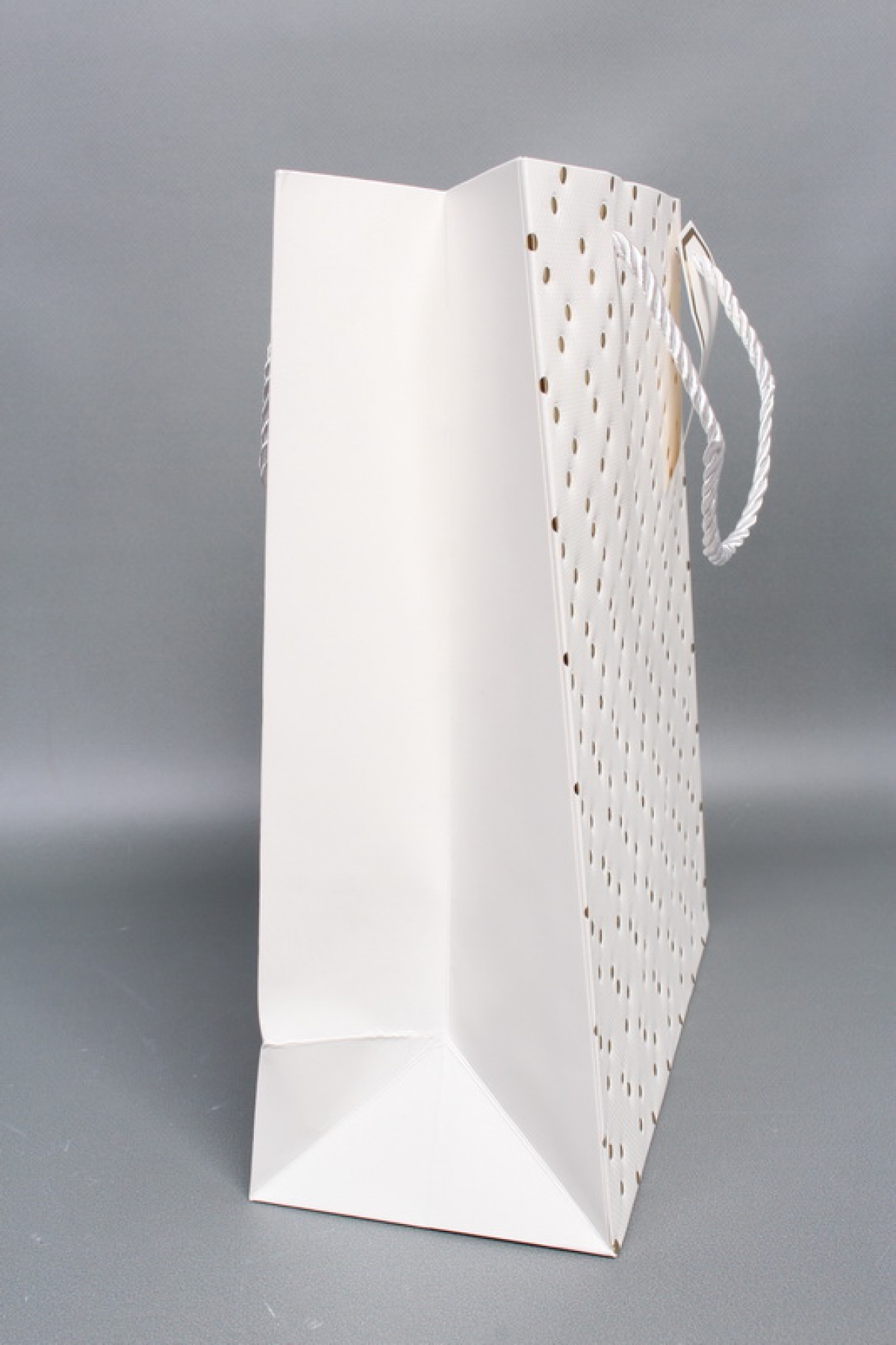 Сумка ЛЮКС Кнопки металл 26*32*12 белый  L1992