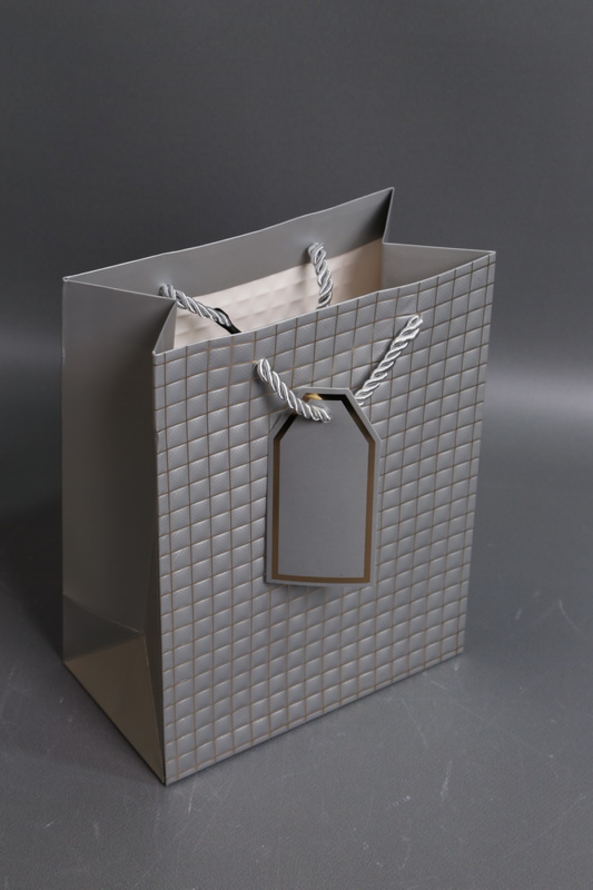 Сумка Люкс Тиснение клетка  18*23*10 серебро L2933 Цена за 1шт