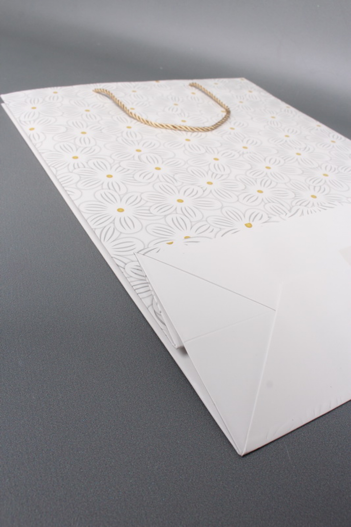 Сумка  Люкс Ромашки воздушные 31*42*12 белый   L1170