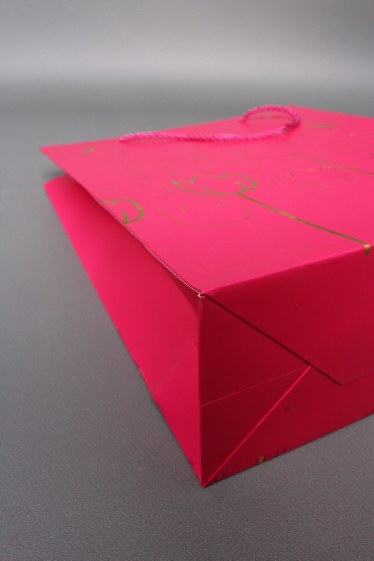 Сумка  Люкс Тюльпаны и Бабочки тиснение  26*32*12  малина  L966