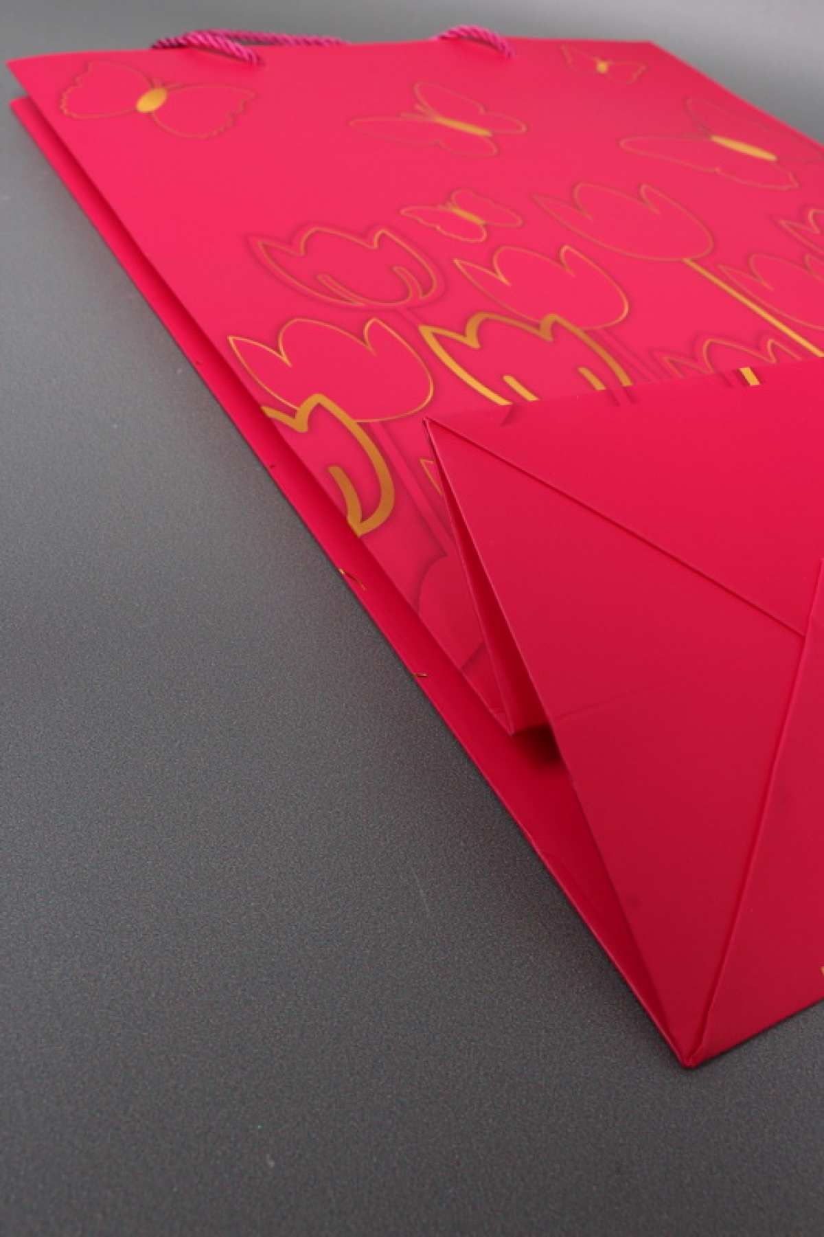 Сумка  Люкс Тюльпаны и Бабочки тиснение  31*42*12  малина  L967