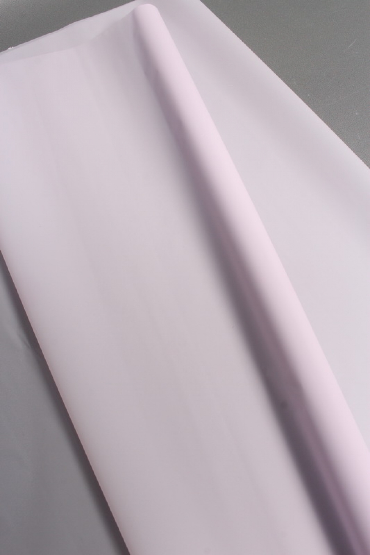 Упак. материал флористич. пленка "Водонепроницаемый тишью", 20 мкр, 58 см х 10 м, сирен. пастель1593