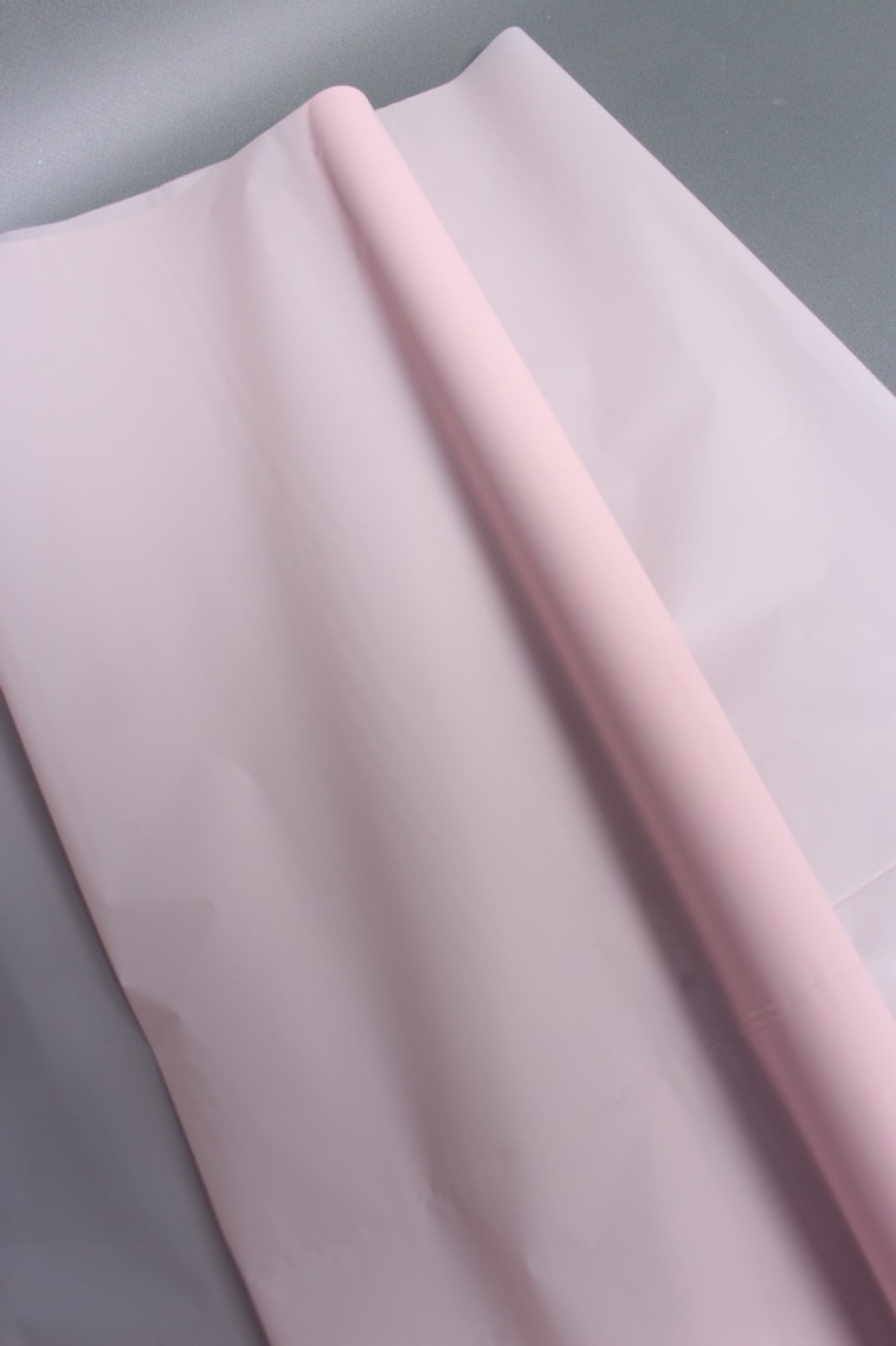 Упак. материал флористич. пленка "Водонепроницаемый тишью", 20 мкр, 58 см х 10 м, светло-розовый1630