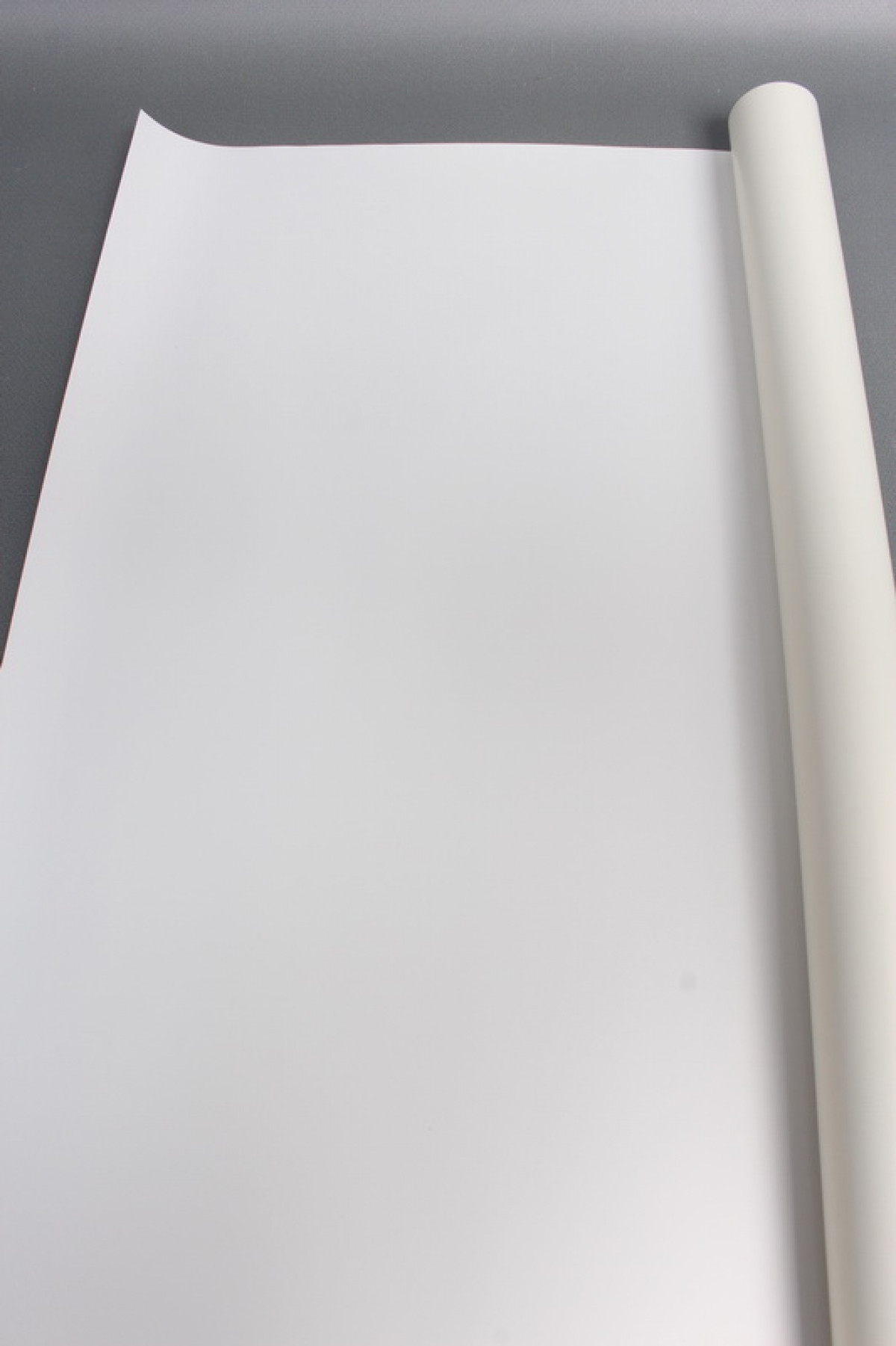 Упак. материал флористическая пленка "Жемчужина", 65 мкр, 58 см х 10 м, белый 5593М