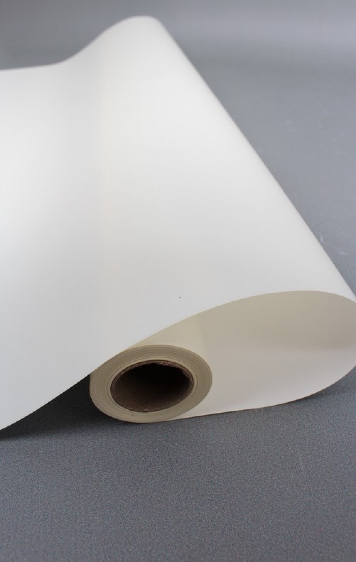 Упак. материал флористическая пленка "Жемчужина", 65 мкр, 58 см х 10 м, белый 5593М