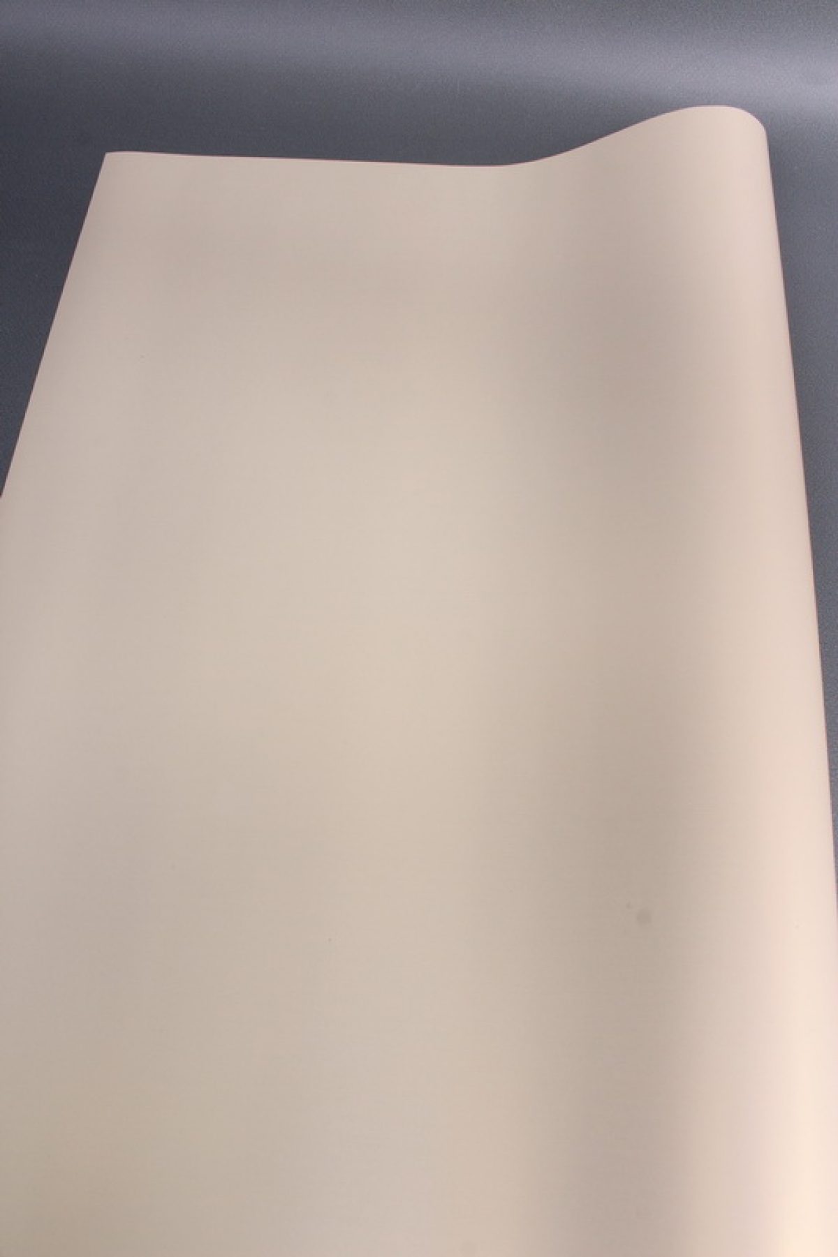 Упак. материал флористическая пленка "Жемчужина", 65 мкр, 58 см х 10 м, кремовый 5609М