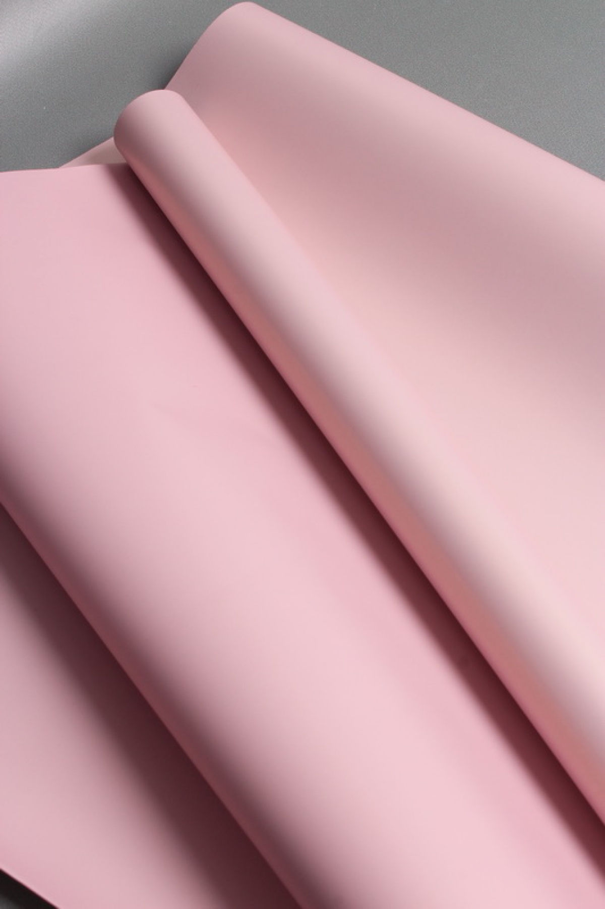 Упак. материал флористическая пленка "Жемчужина", 65 мкр, 58 см х 10 м, пурпурно-розовый 5623М