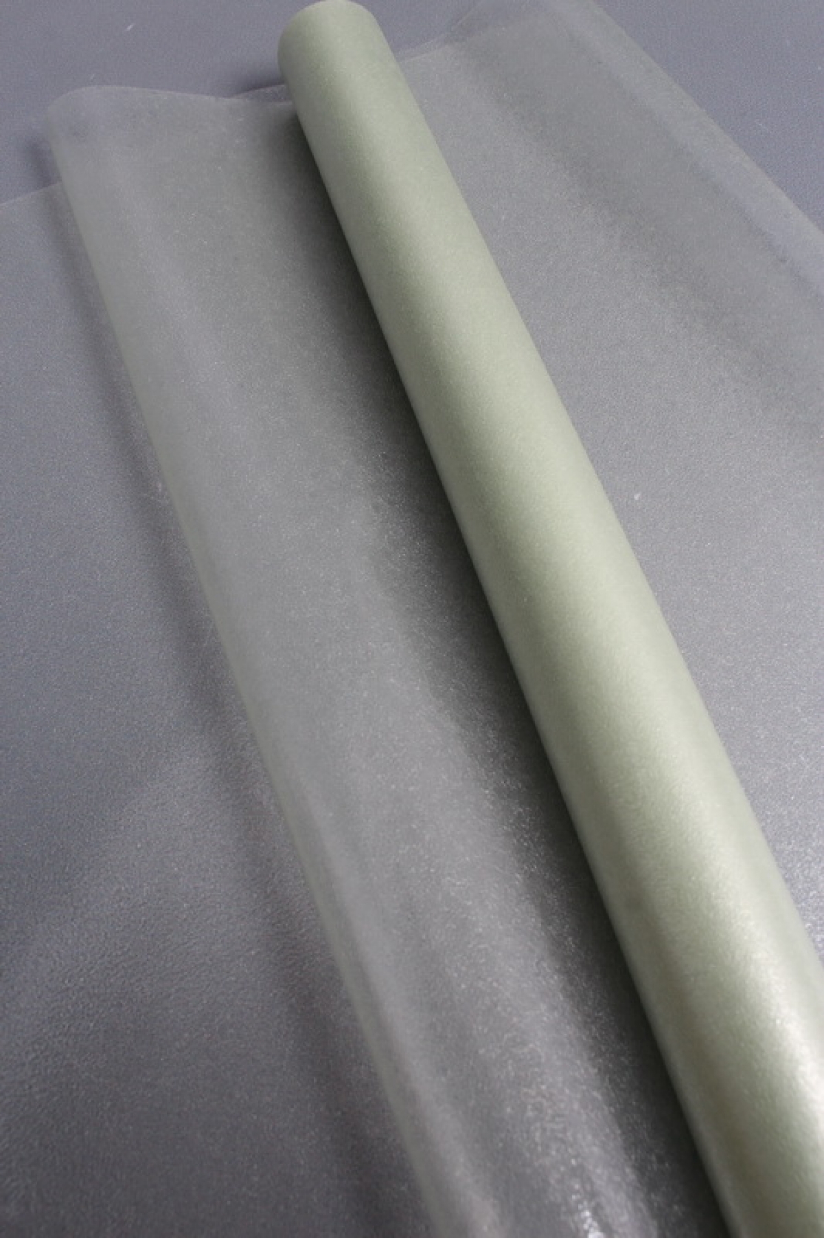 Упак. материал флористическая пленка "Хрусталь", 120 мкр, 57 см х 7 ярдов , пастельно-зеленый 9108М