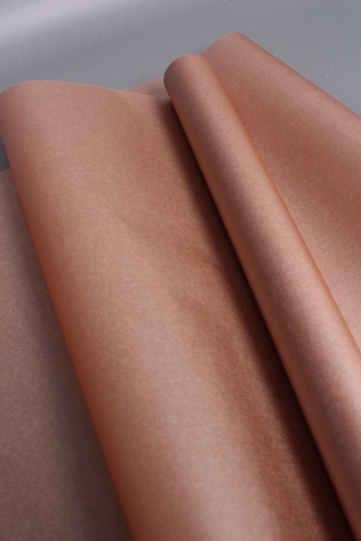 Упаковочный материал флористическая пленка с тишью, 65 мкр, 58 см х 10 м, шоколадный 3241М