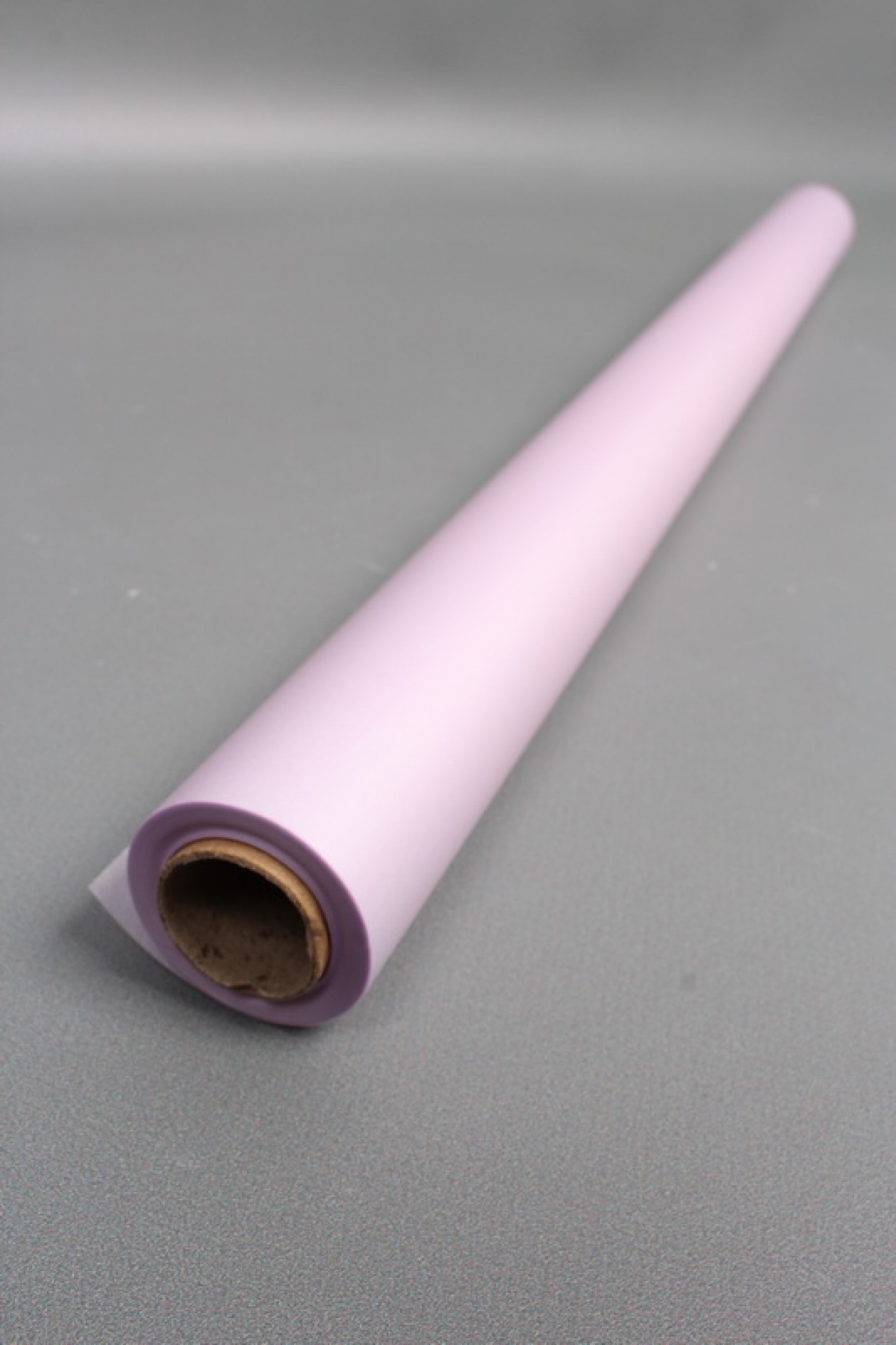 Упаковочный материал флористическая пленка с тишью, 65 мкр, 58 см х 10 м, св-лиловый 3272М