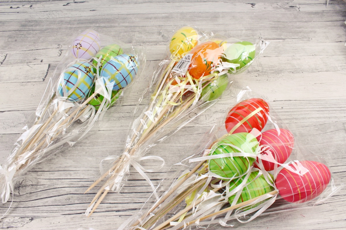 Вставки яйца 6 см  из пластика по 6 шт  6CM EGG WS MIX B