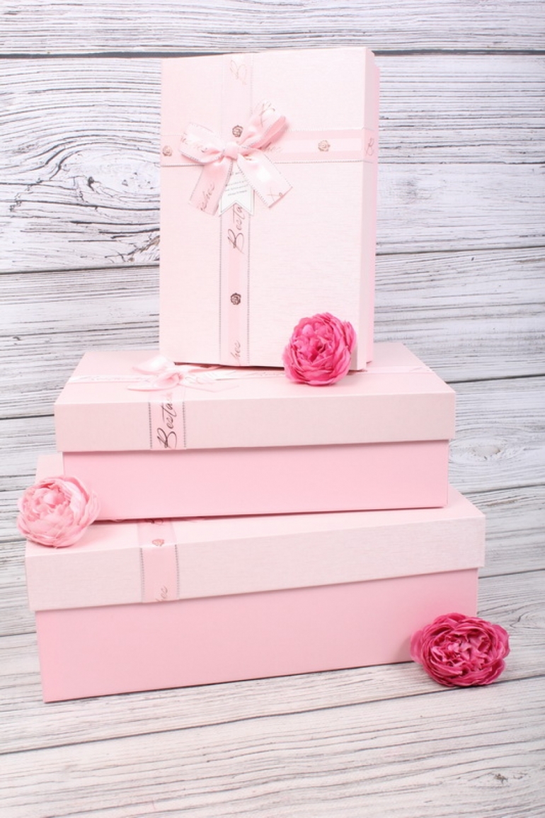 Набор подарочные коробок из 3шт -  Прямоугольник с розой розовый 33*25*11см    К122