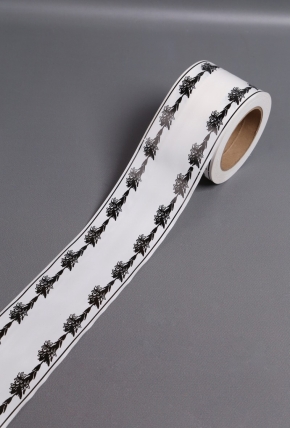 Лента простая (8см*50м) С лилиями по краям P801 БЕЛЫЙ