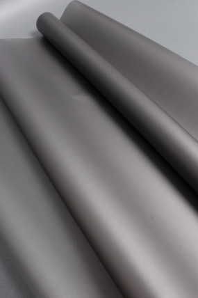 Флористическая пленка с перламутровым эффектом, 50 мкр, 57 см х 10 м, черный 7232М