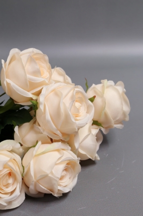 Искусственное растение - Розы Нежность 9 голов кремовые 42 см
