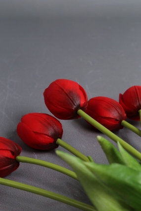 Искусственное растение -  Тюльпаны латекс 40см красные
