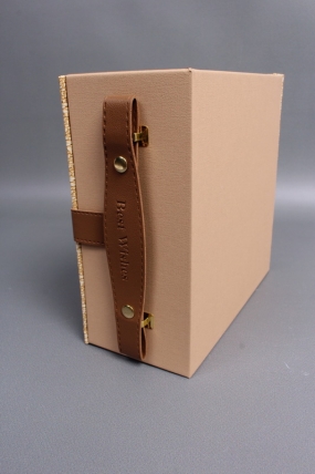 Коробка подарочная 20*20*9, бежевый 7980М
