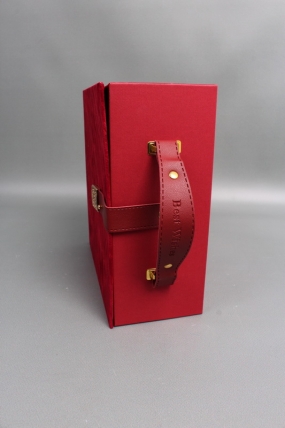 Коробка подарочная 24*24*10, красный 8000М