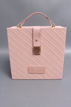 Коробка подарочная 20*20*9, св.розовый  7997М