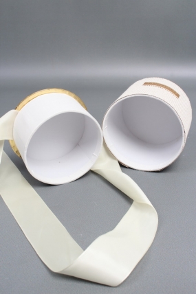 Коробка подарочная "Коллекция роскоши" D11*H8,6, 1 шт., молочный  6747М