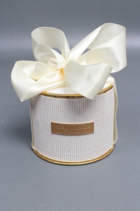 Коробка подарочная "Коллекция роскоши" D11*H8,6, 1 шт., молочный  6747М