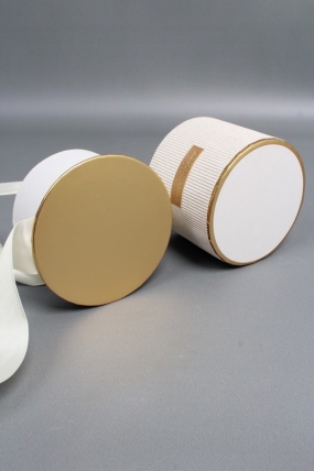 Коробка подарочная "Коллекция роскоши" D11*H8,6, 1 шт., молочный  6747М