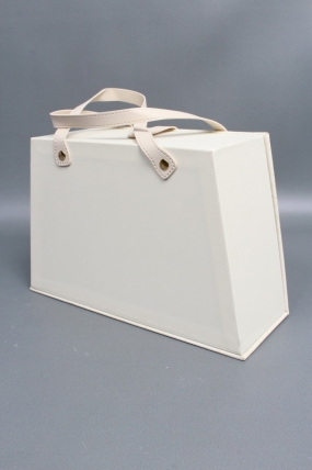 Коробка подарочная одиночная "Элегантность" шт - 28,2*10,2*18,5 см, молочный 6679М