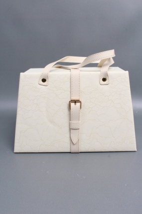 Коробка подарочная одиночная "Элегантность" шт - 28,2*10,2*18,5 см, молочный 6679М