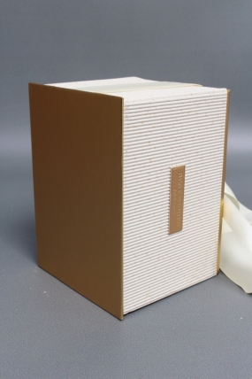 Коробка подарочная одиночная 1шт - "Изящество" 15*11*10,5  шампань  6686М