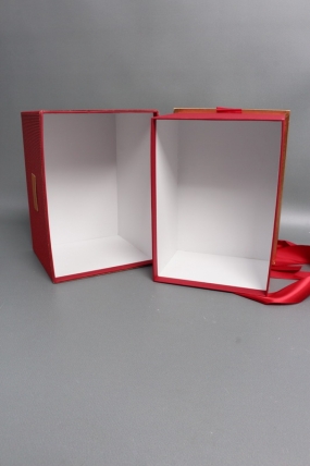 Коробка подарочная одиночная 1шт -  "Изящество" 24*17*16,5,  красная  6693М