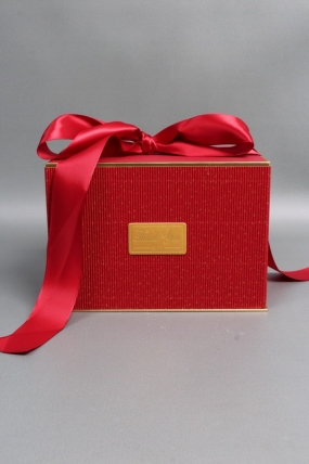 Коробка подарочная одиночная 1шт -  "Изящество" 21*15*14,5  красная  6693М