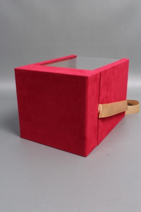 Коробка подарочная с атласной лентой 15,5x14,9x22,5H,1 шт., красный  5962М