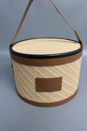 Коробка подарочная с крышкой 22*22*14, бежевый 8017М