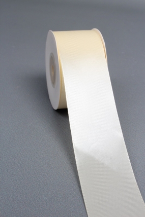 Лента атласная, на картонн.катушке, односторонняя, 38 мм х 25 ярд, молочный 6767М