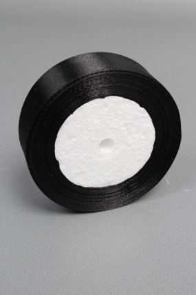 Лента атласная, на пене, односторонняя, 25 мм х 25 ярд, черный 0675М