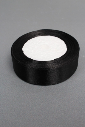 Лента атласная, на пене, односторонняя, 25 мм х 25 ярд, черный 0675М