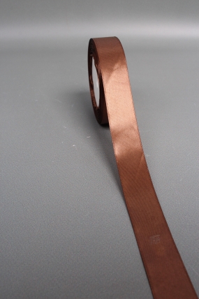 Лента атласная, на пене, односторонняя, 25 мм х 25 ярд, шоколадный 1061М