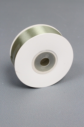 Лента атласная, на пене, односторонняя, 25 мм х 25 ярд, зеленый мох 0934М