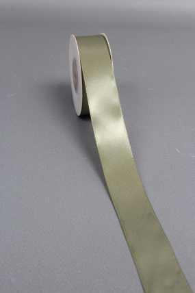 Лента атласная, на пене, односторонняя, 25 мм х 25 ярд, зеленый мох 0934М