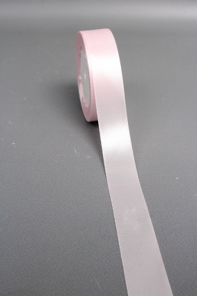Лента атласная односторонняя, 25 мм х 25 ярд, ледяной розовый 0682М