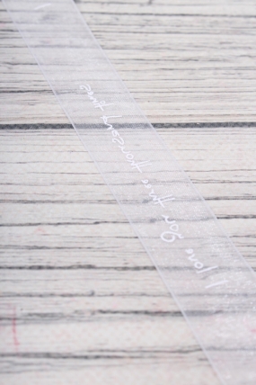 Лента органза "Письмо", 25mmx25yards, цв.белый 5663Л