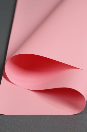 Матовая пленка "Фаворит" однотонная, 50 мкр, 50 см х 10 м, розовый фламинго  1319М