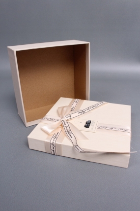 Набор коробок подарочных 19*19*9,5, 17*17*8, 15*15*6,5, 3 шт., кремовый  6419М