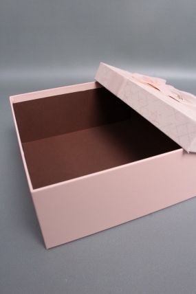 Набор коробок подарочных из 3шт - 27*27*11,5, 24*24*10, 20,5*20,5*8 см, св. розовый 7850М