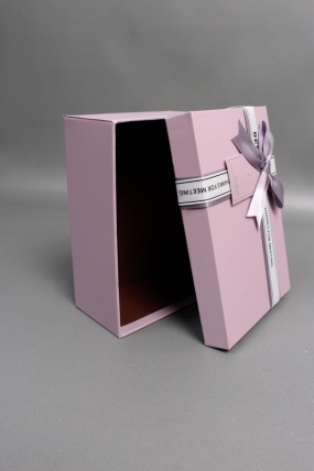 Набор коробок подарочных из 3шт - 22,5*16*9,5, 20*14*8, 17,5*12,5*6,5 см св. сиреневый 7584М