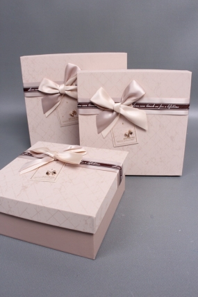 Набор коробок подарочных из 3шт - 19*19*9,5, 17*17*8, 15*15*6,5 см, св.бежевый  7836М