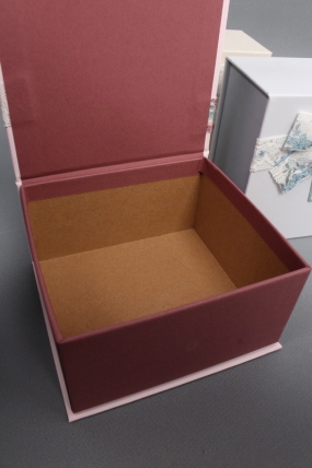 Набор коробок подарочных из 4шт ассорти  - 13,5*12,5*7,5, 7331М