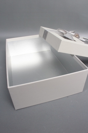 Набор коробок подарочных с бантиком из 3шт -  33,5*25*11,5, 29*21*9, 24,5*17*6,5,  св.серый 6334М