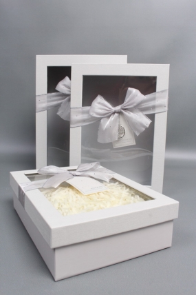 Набор коробок подарочных с прозр. окошком из 3шт - 29*21*9,5, 26*19*8, 23*17*6,5 см, св.серый7775М